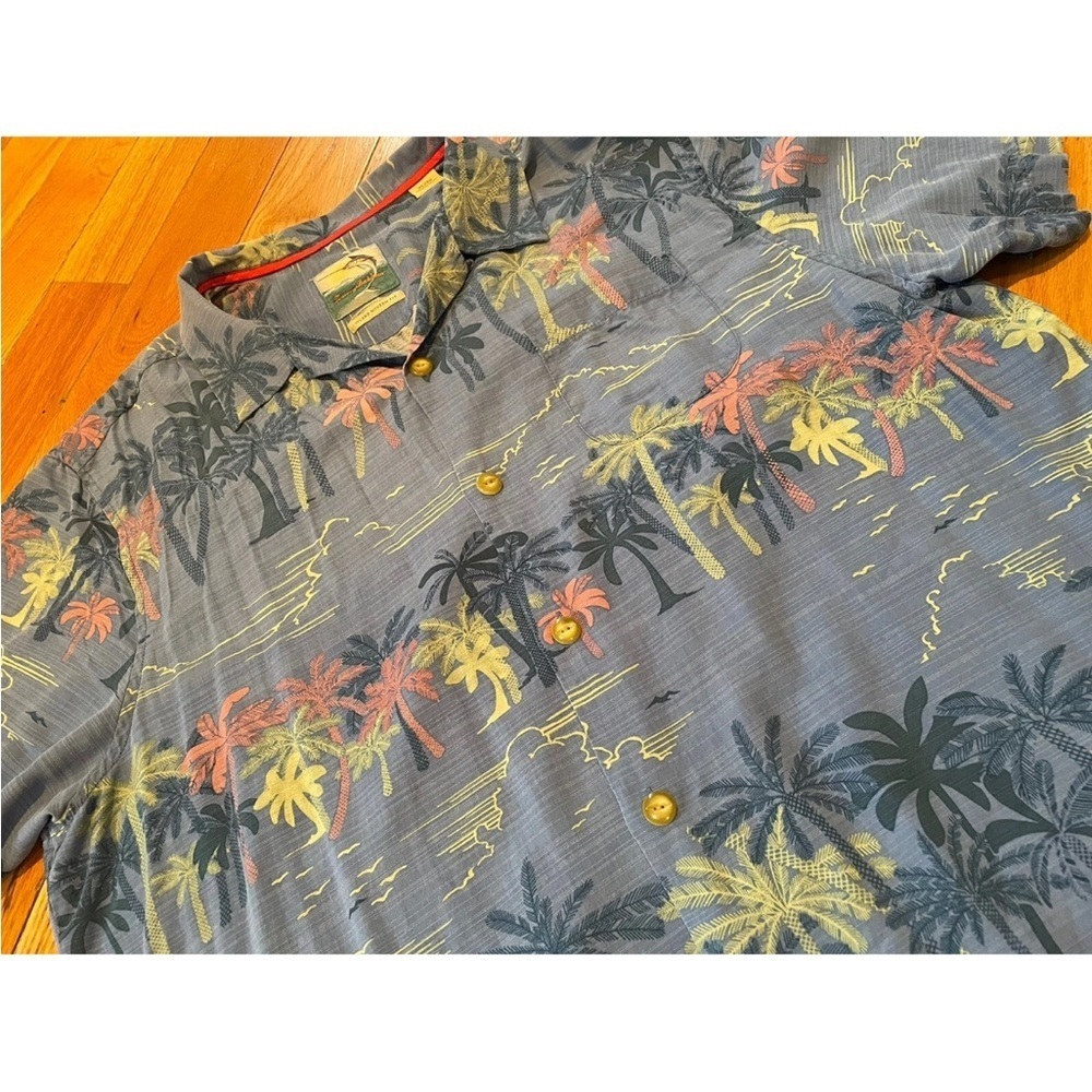 Tommy Bahama Palm Tree 100% Silk Short Sleeve Button Shirt Mens XL Blue - Picture 2 of 16